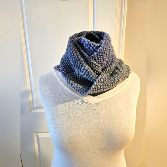 Hand Knit Cowl - Picture 2 of 2